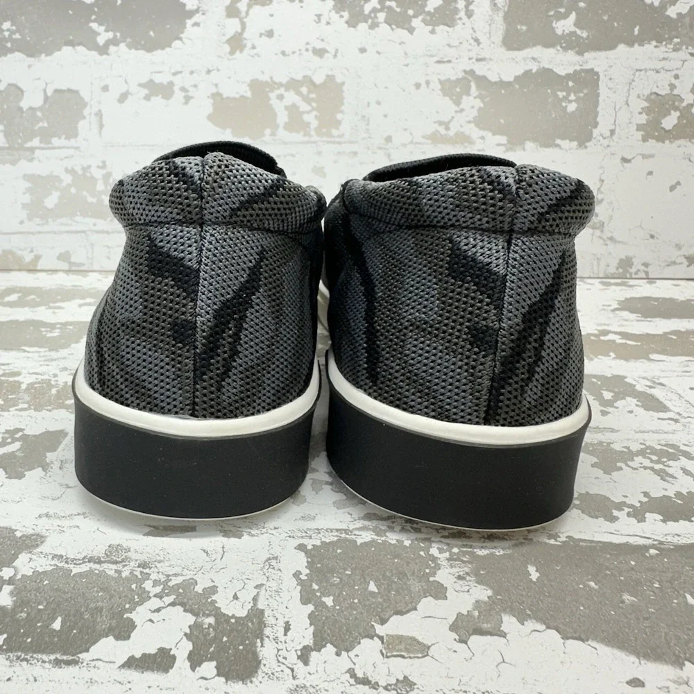 Strauss + Ramm Slip On Knit Sneakers Mens 10M Gray Black Camo Round Toe Casual‎